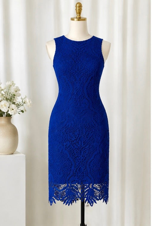 Sleeveless crochet dress