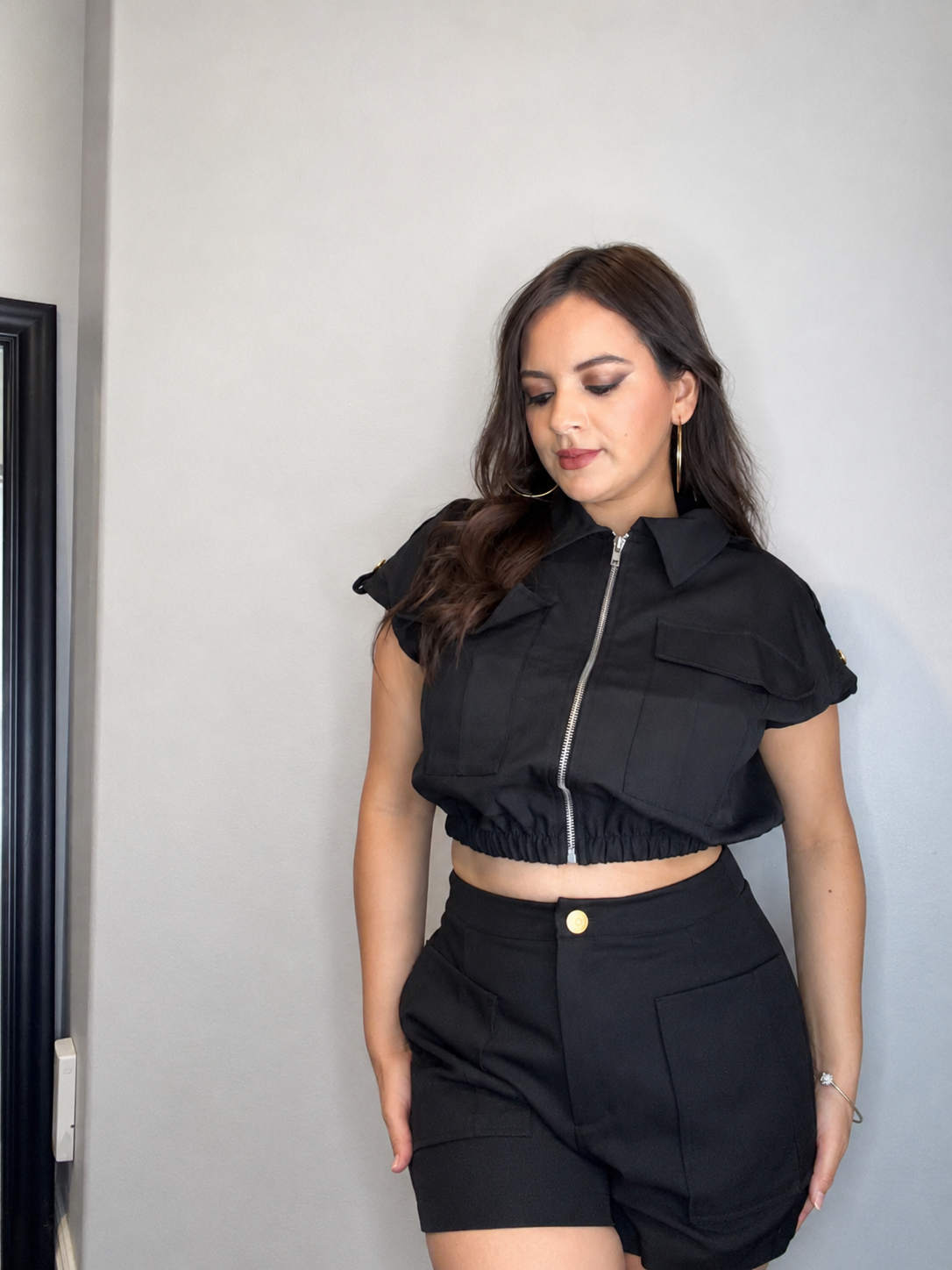 FRONT ZIP UP SIDE POCKETS TOP AND SHORTS SET