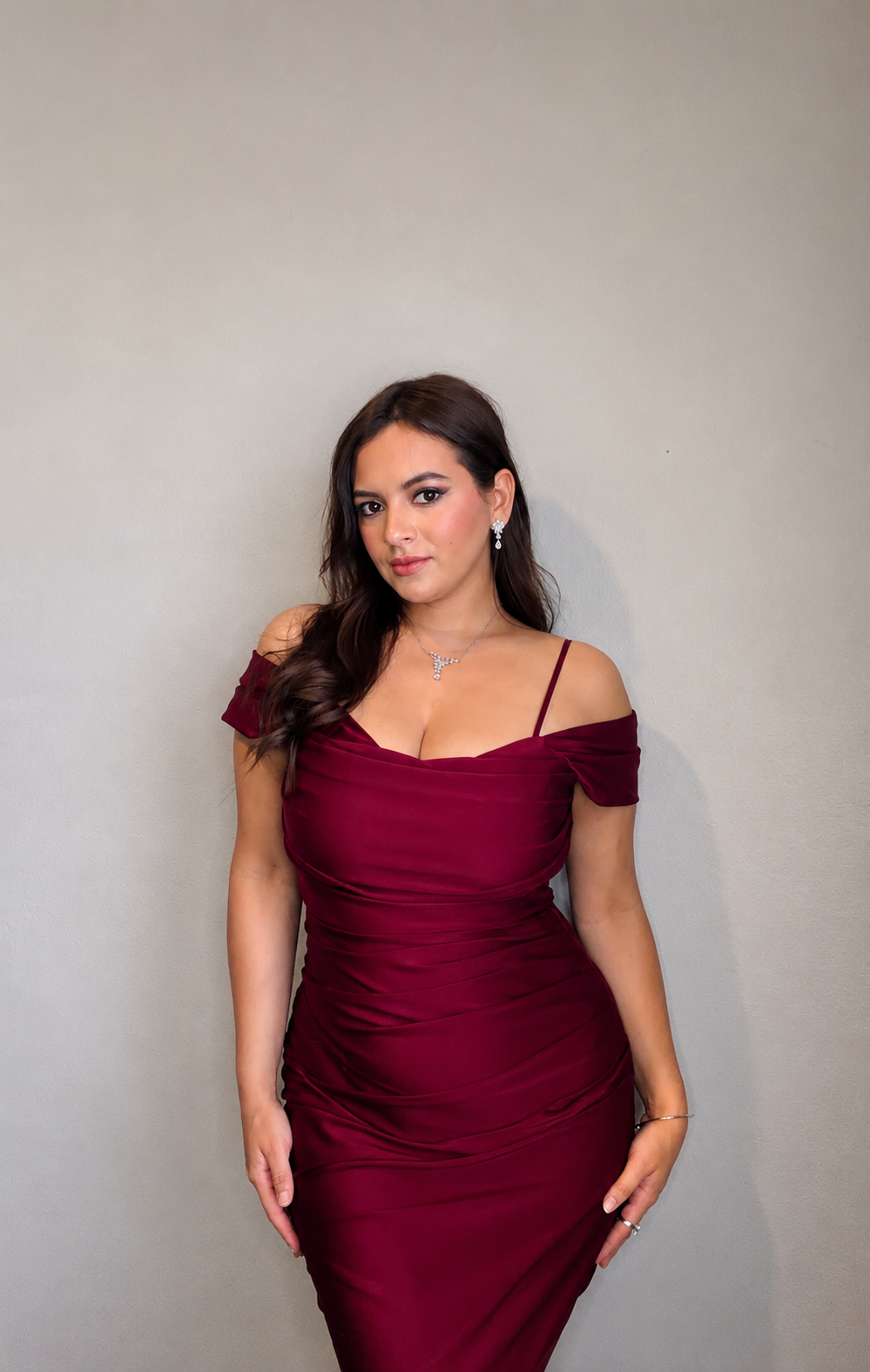 Vestido elegante largo a la rodilla